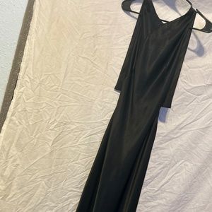 Black gown gia -co